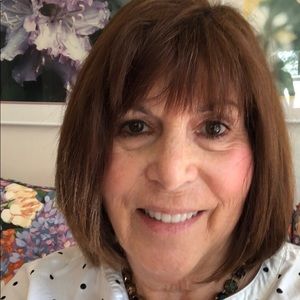 Meet your Posher, Janis